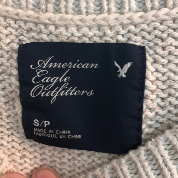 sweater - Picture 4 of 4